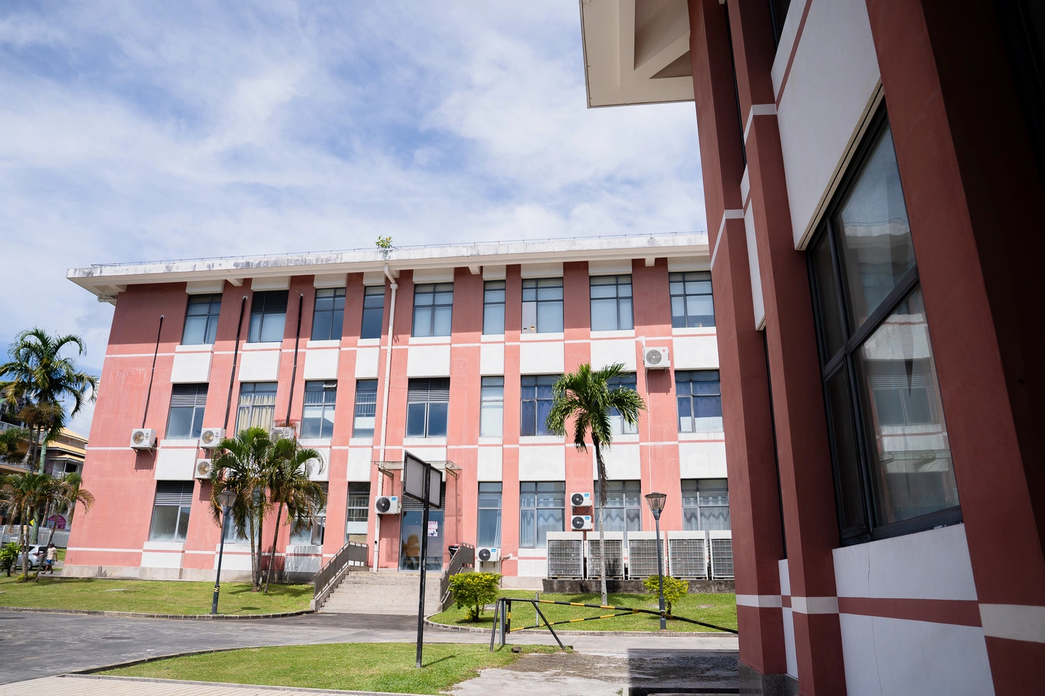 $2M cleaning contract awarded without tender