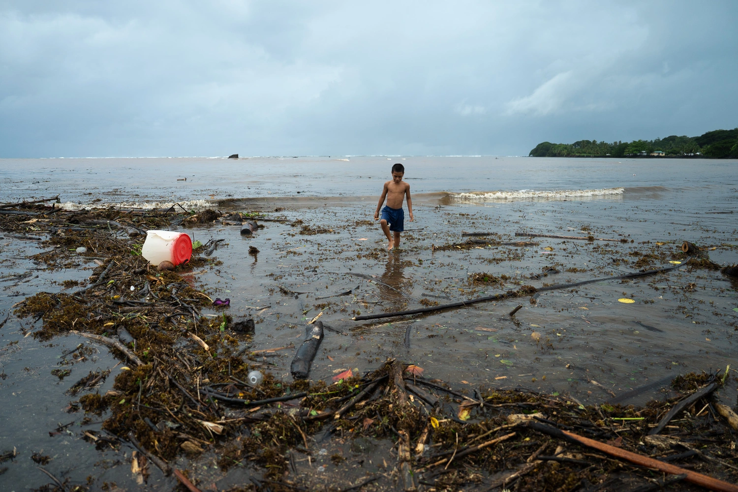 Look what the tide dragged in: Fagalii shoreline's litter problem
