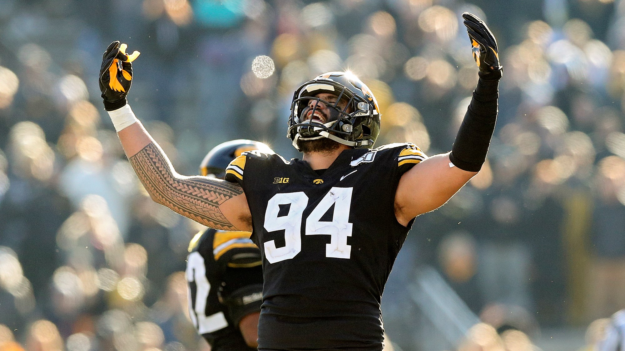 Buffalo Bills pick up A.J. Epenesa