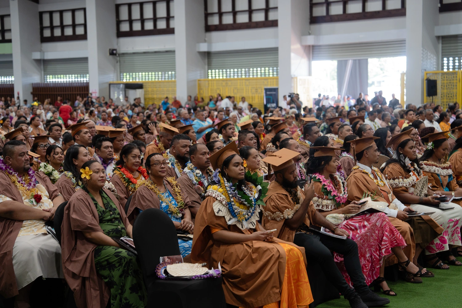 224 students, 161 women graduate from USP 