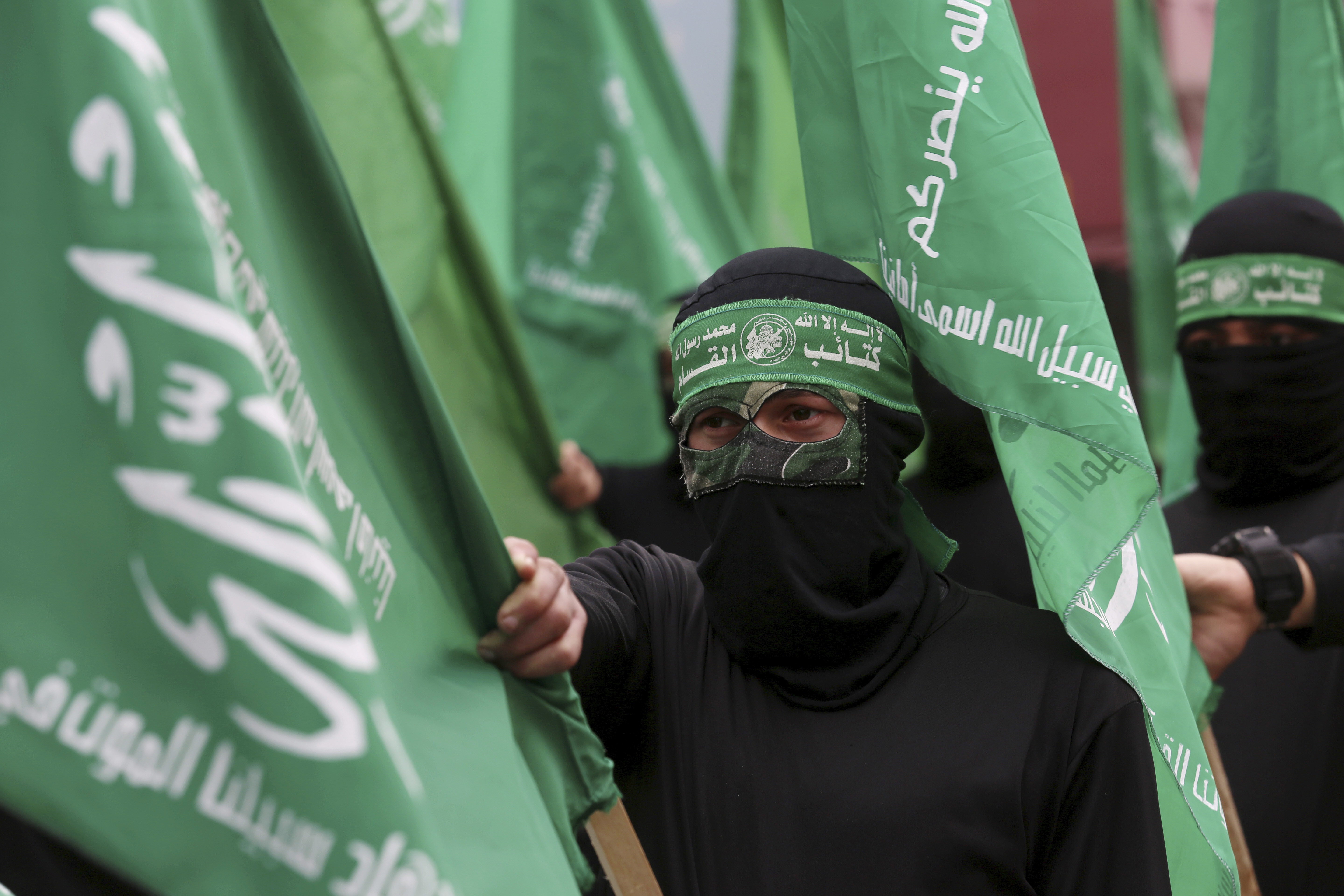 Israeli army: Hamas hackers tried to 'seduce' soldiers