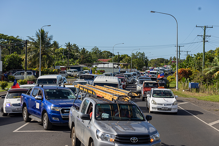 Concerning amount of cars in Samoa