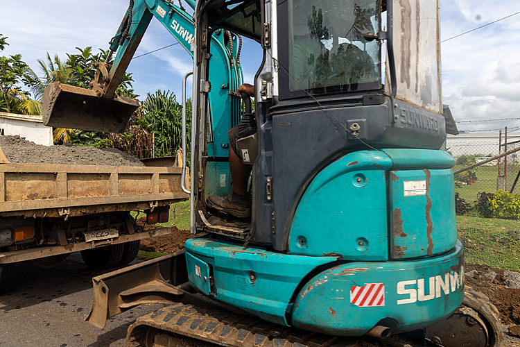 Upolu gets $7M more than Savai'i for road works