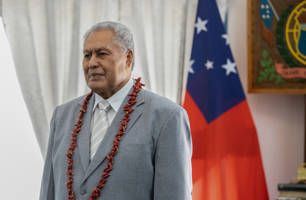 Head of State proclaims new Government    