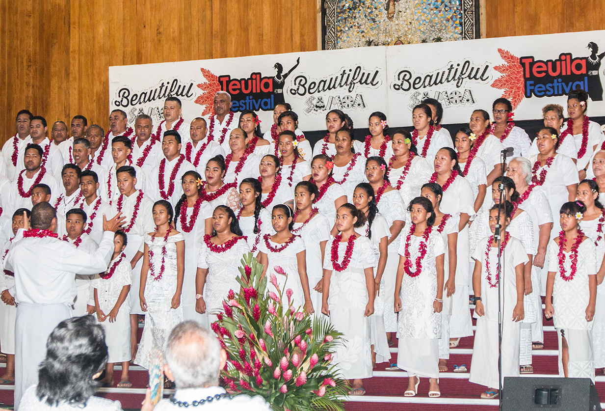 Meghan McCain makes tearful return to 'The View'