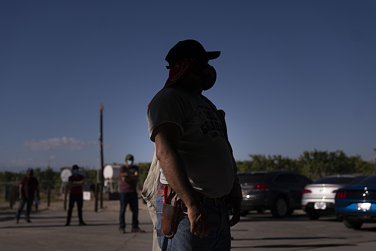 Language barriers, wariness make vaccinating immigrants hard
