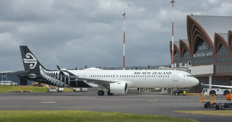 Passenger slams Air NZ treatment of passengers