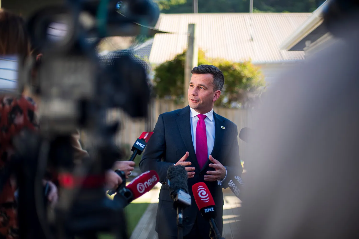 Acting NZ Prime Minister backs citizenship bill