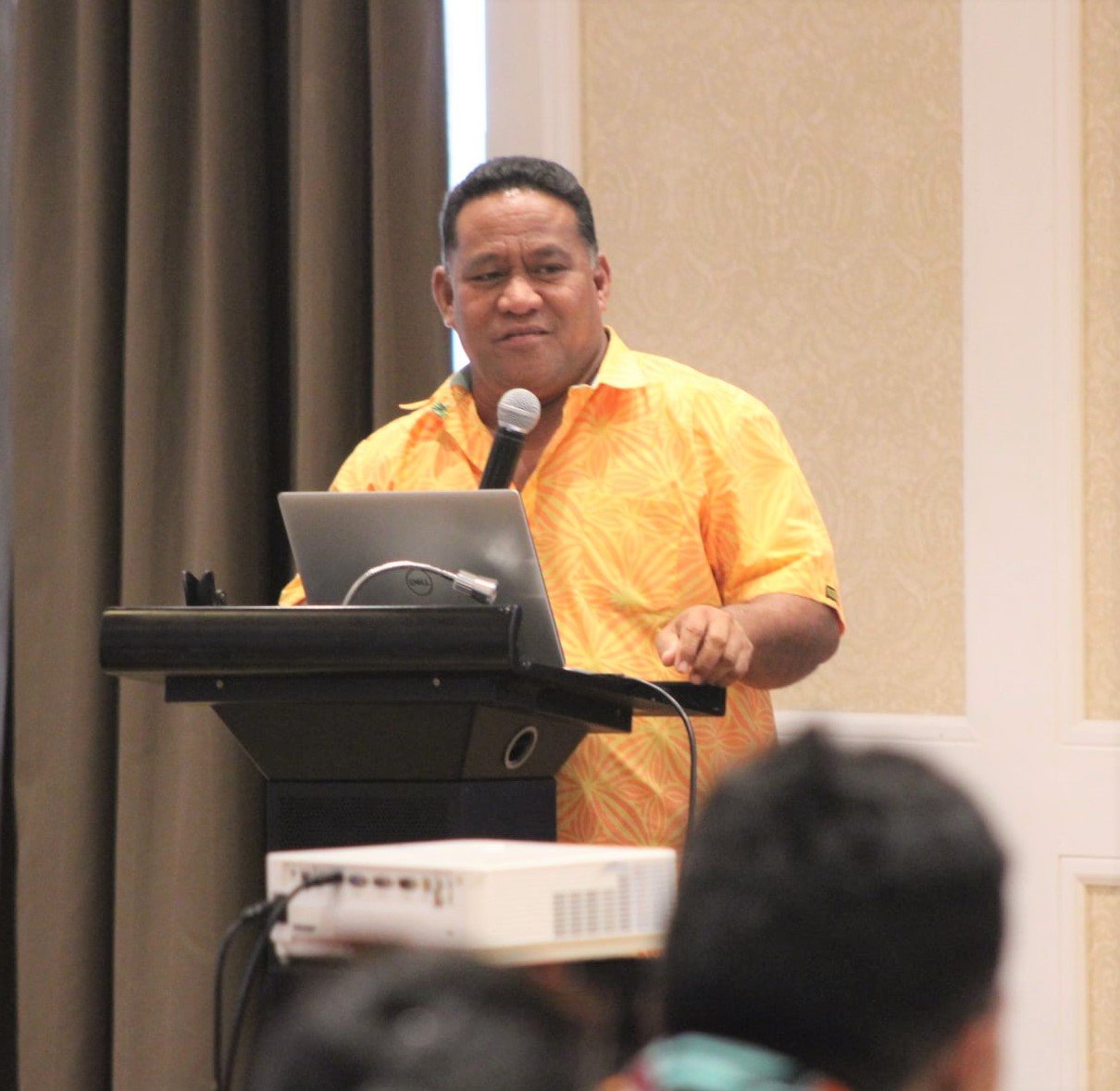 Headline article titled “Negative growth continues for jobs