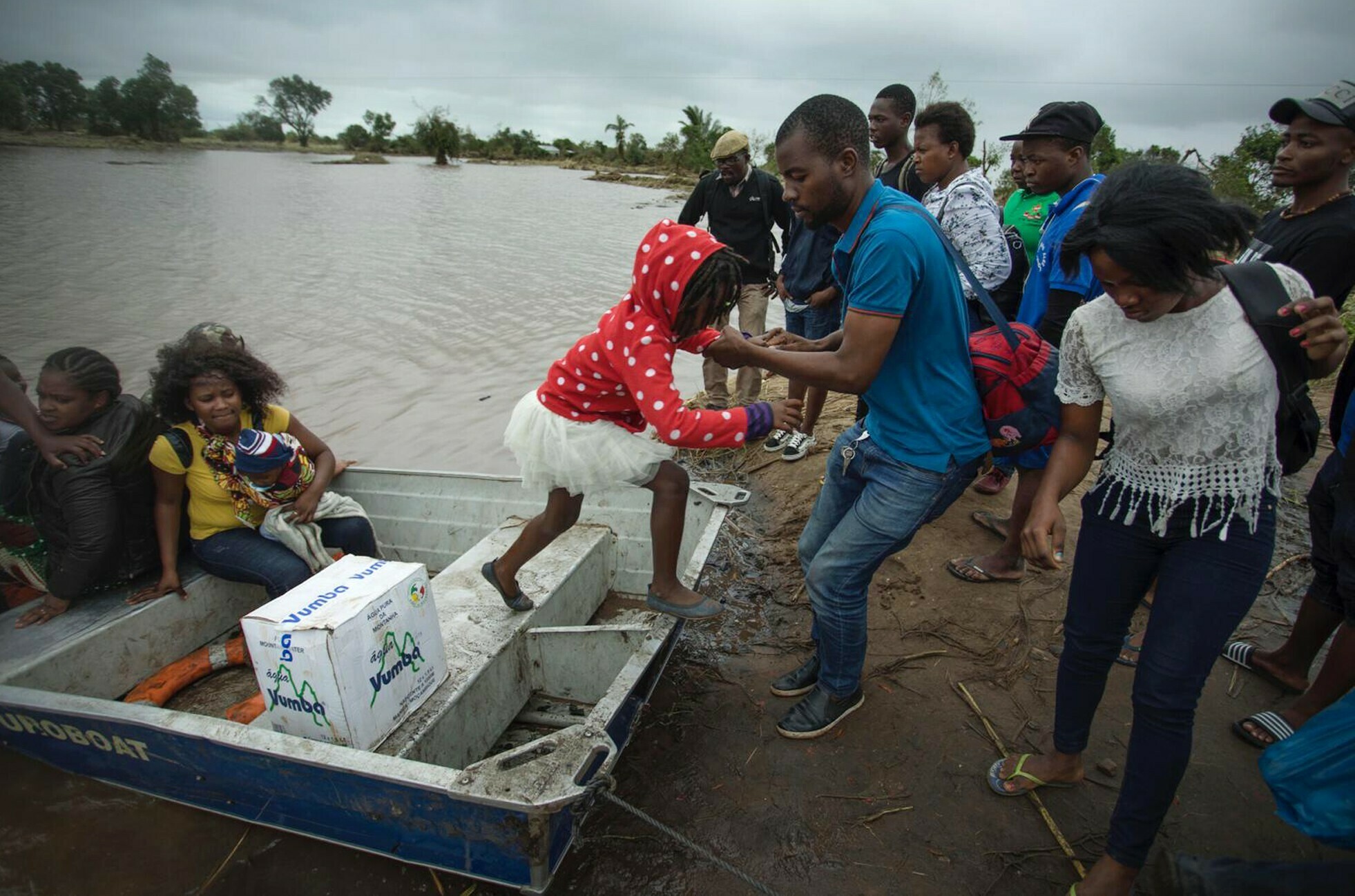 The Latest: Portugal sends rescuers to Mozambique