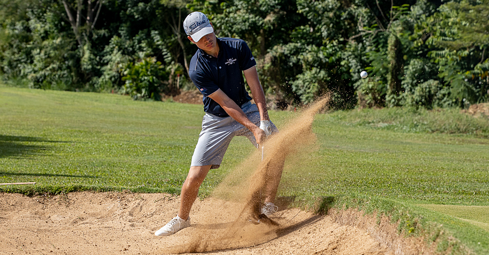 Wilson takes lead at Samoa Open as amateurs impress