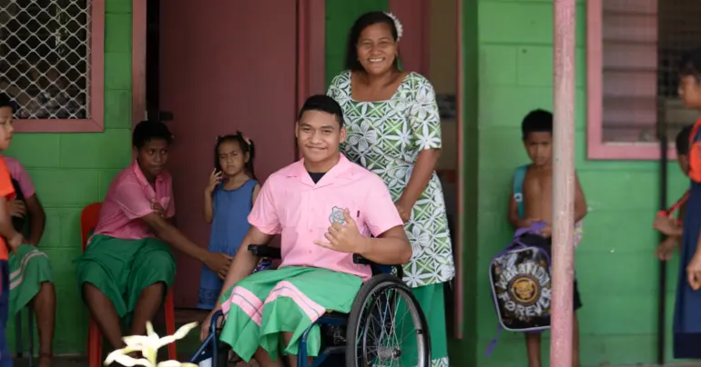 Good Samaritan pays New Delhi's school fees