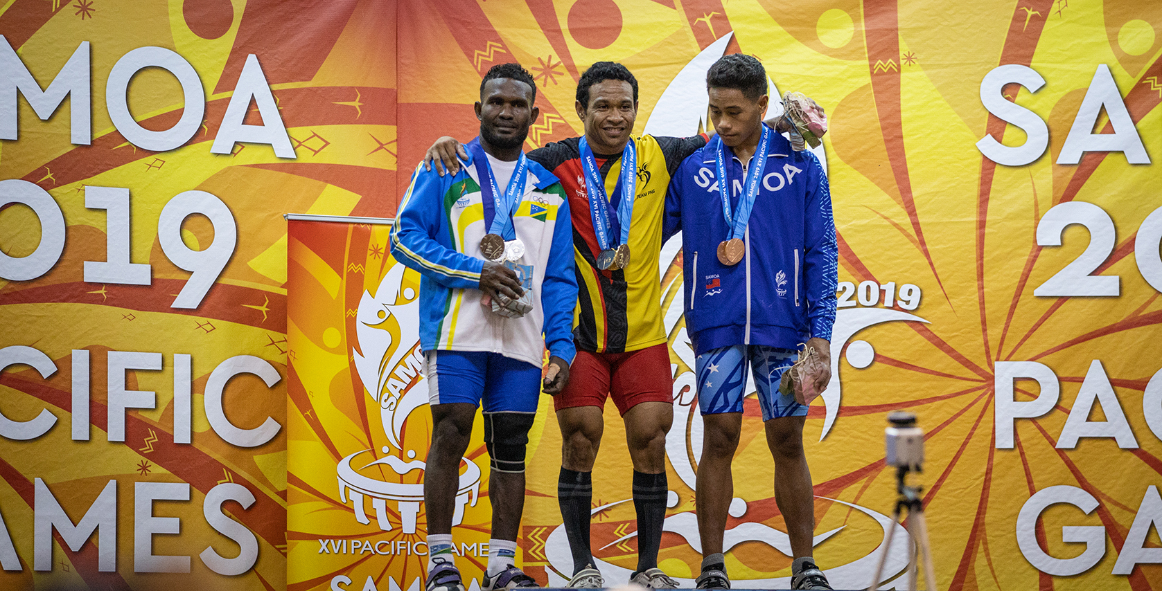 Bronze and Oceania gold open Samoa's weightlifting campaign  