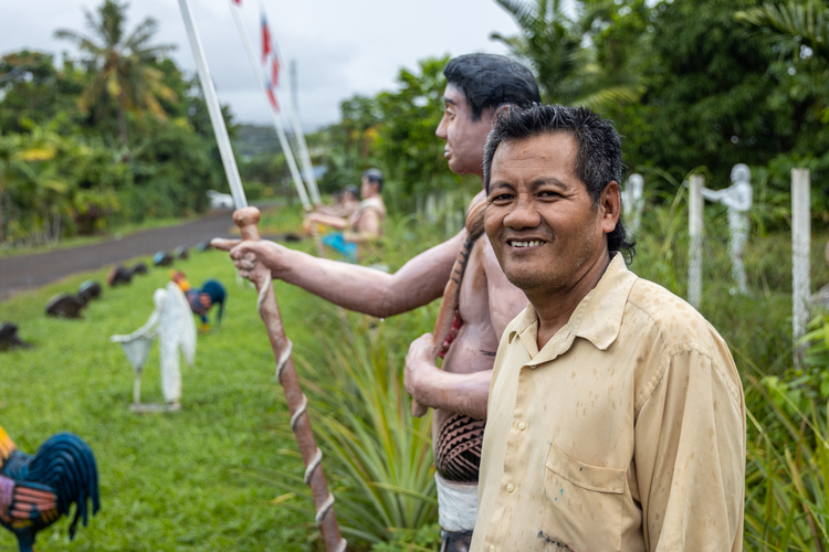 A Samoan artist and teacher