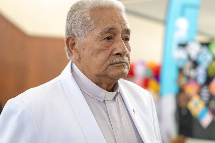 Church feud hits social media