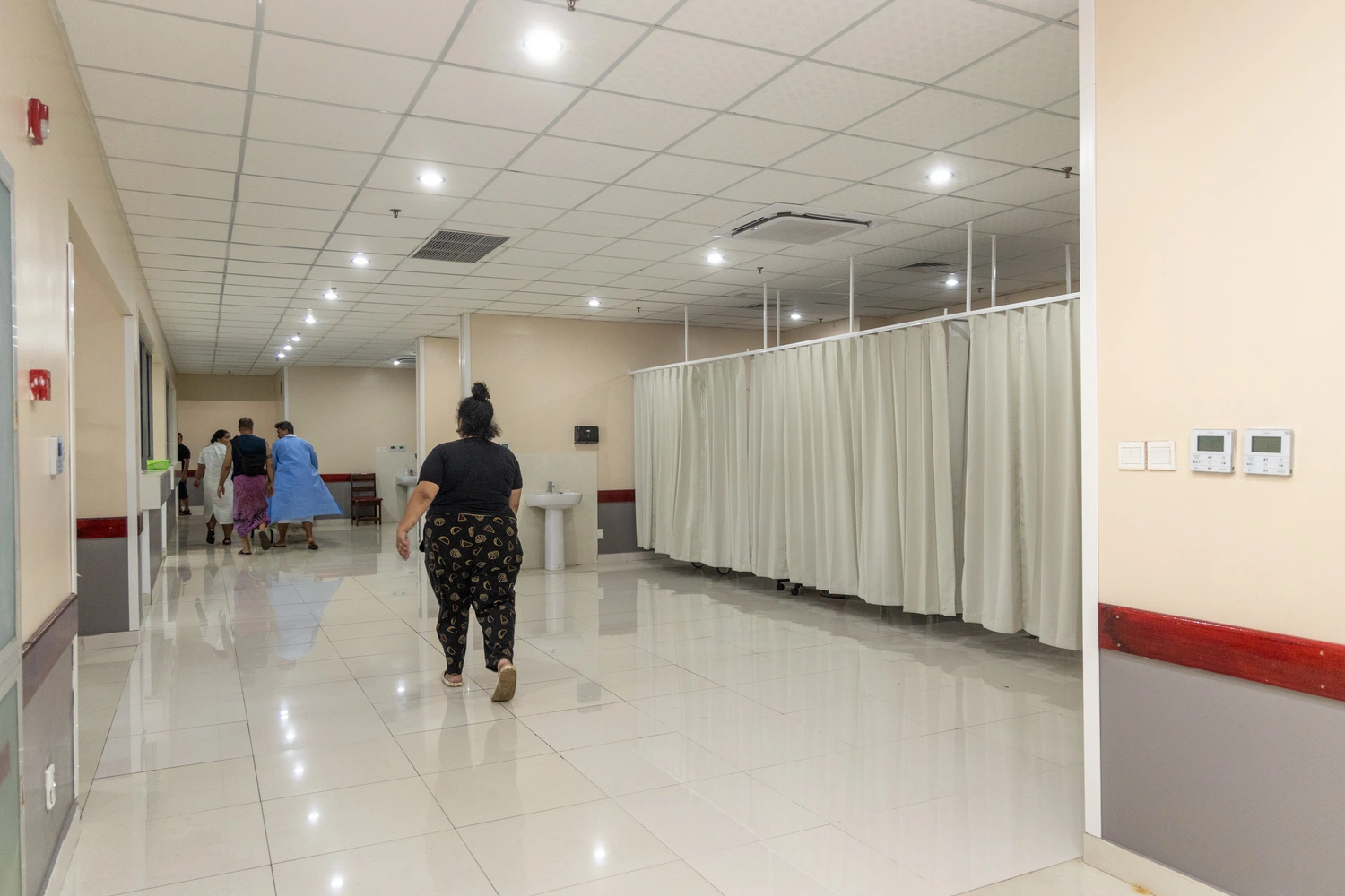 X-ray down, patients referred to private clinics