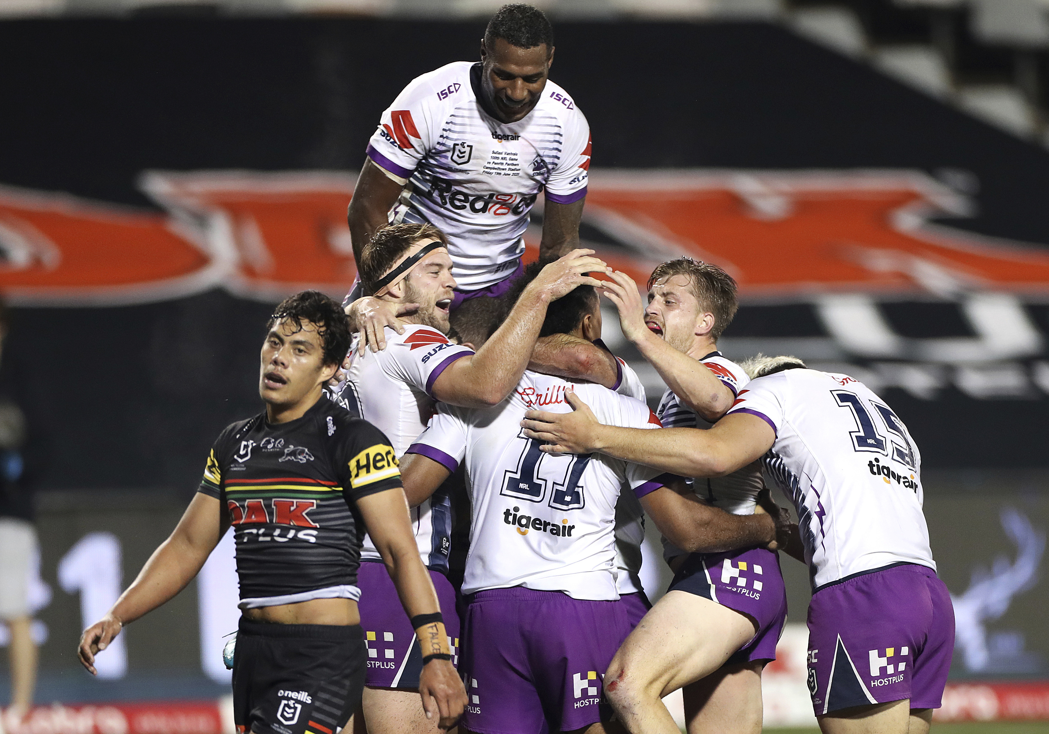 COVID-19 spike in 1 Australian state stalls sports' restart