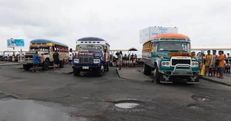 Form bus and taxi associations, report recommends