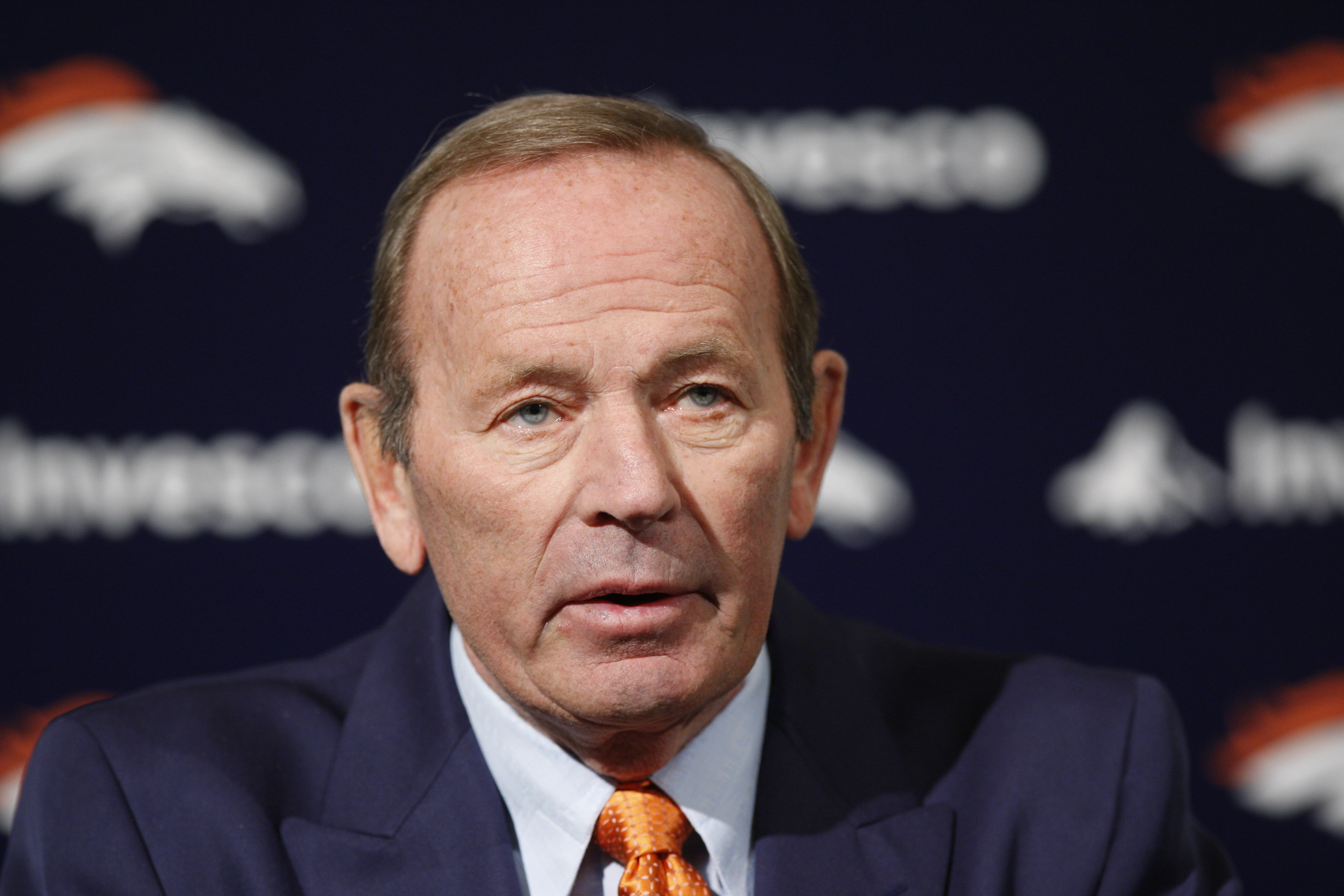 Denver Broncos owner Pat Bowlen dies at age 75