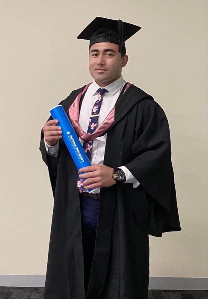 Samoa's first qualified paramedic graduates