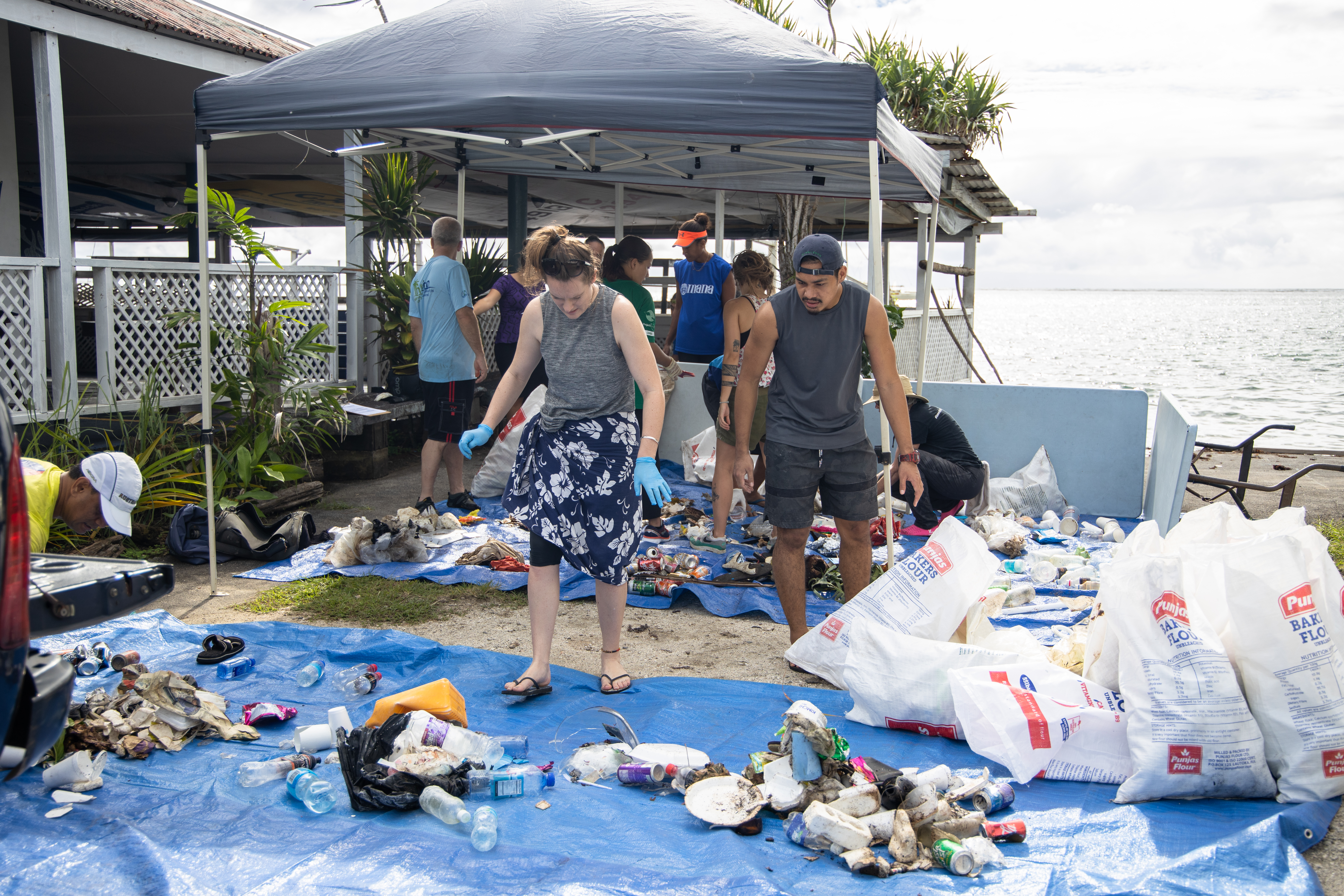 140 kilograms of rubbish packed into 220 meters of seawall