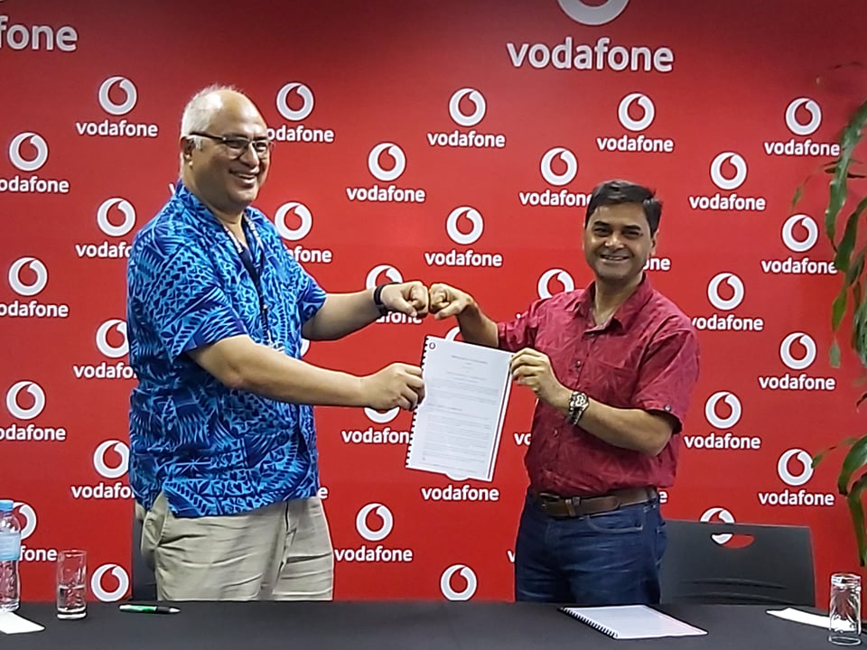 Vodafone Samoa, N.U.S. announce partnership  