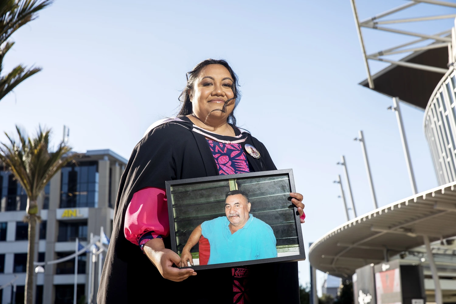 Samoan masters graduate admitted to the NZ bar
