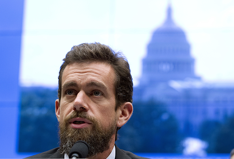Twitter pulls back on political ads, but pitfalls await