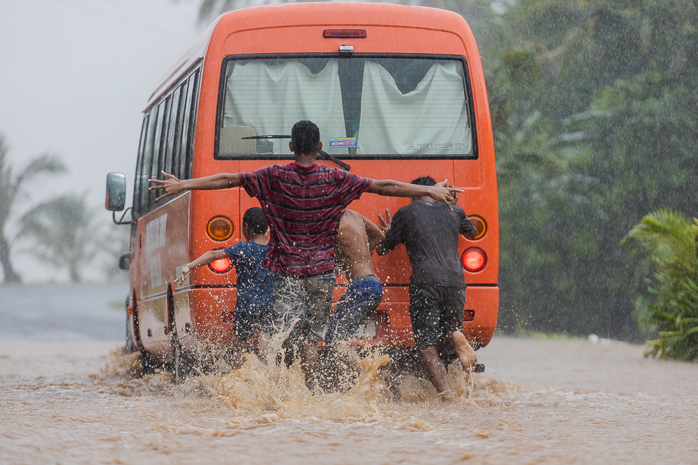 Heavy rain triggers flooding in Laulii 