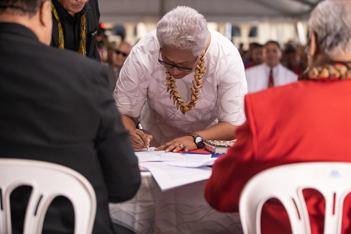 Fiame takes P.M.'s oath 