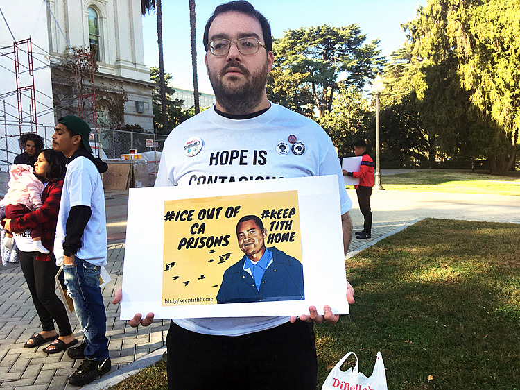 Groups ask California governor to deter parolee deportations