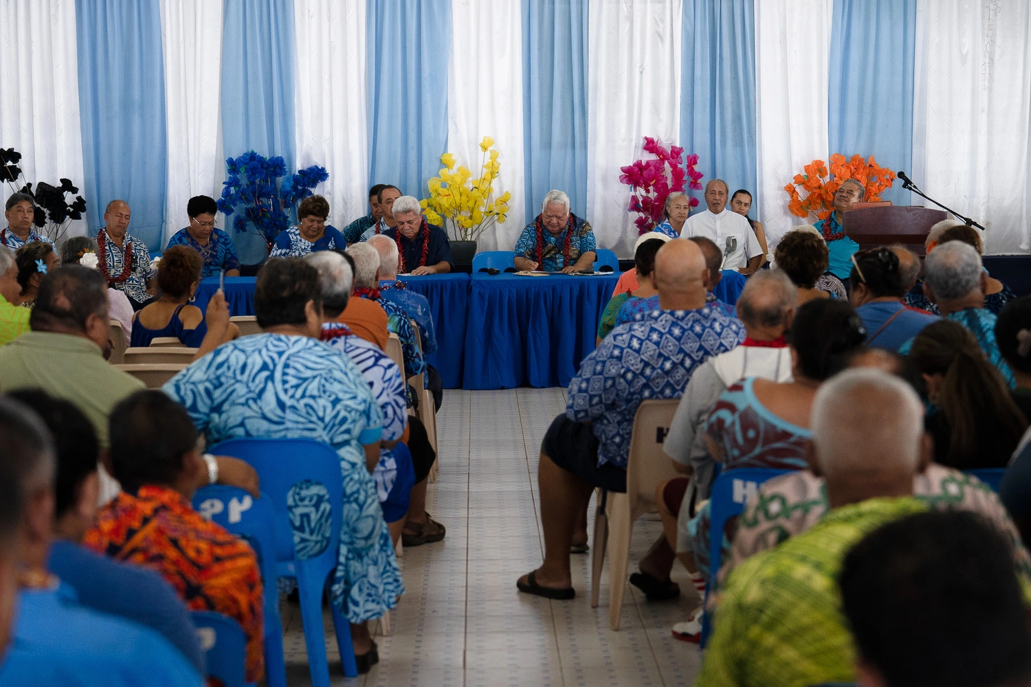 The constitutional crisis must be resolved now