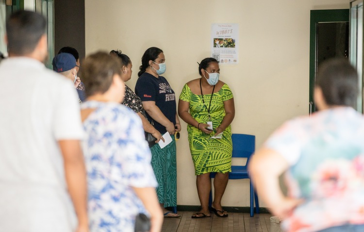 Review highlights benefits of masks