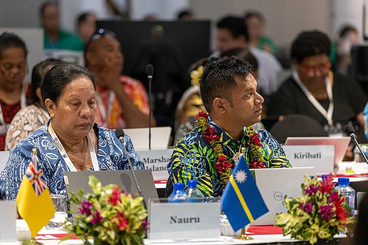 U.S. dollar strengthens signaling increase in prices