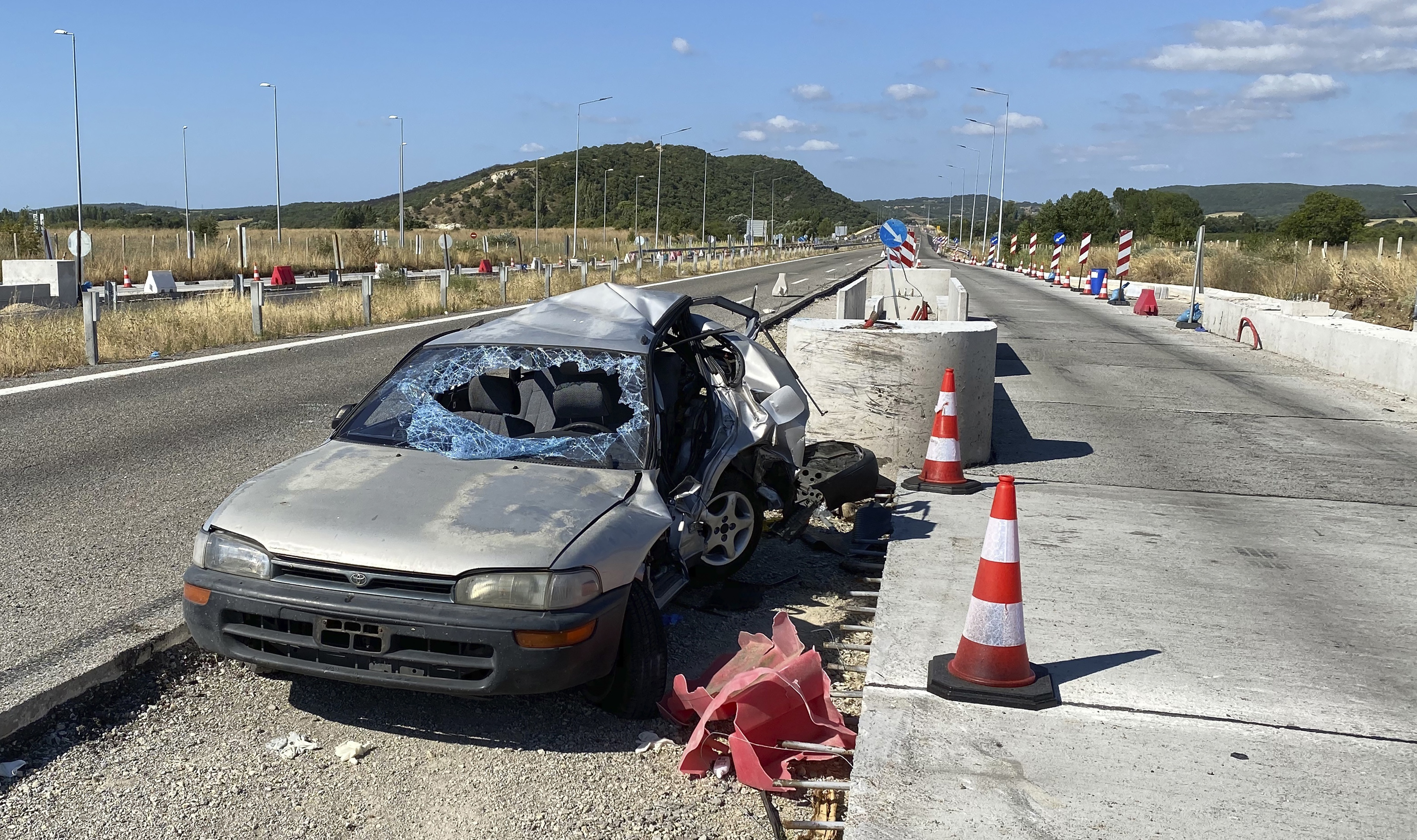 7 dead, 5 injured in migrant car crash in northern Greece