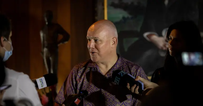 Luxon title nearly called off after overnight tensions