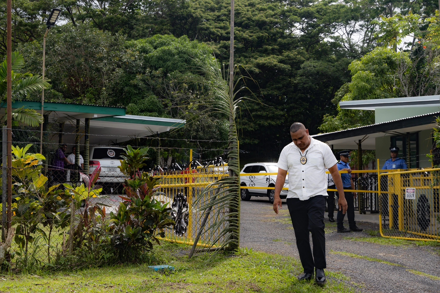 Press confronted on PM’s return home