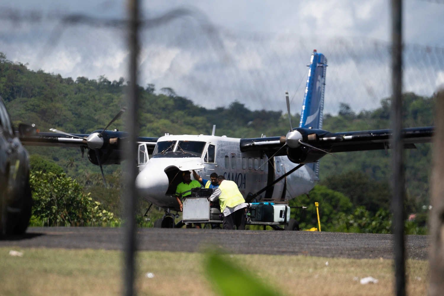 Why bring back unsustainable flight operations?