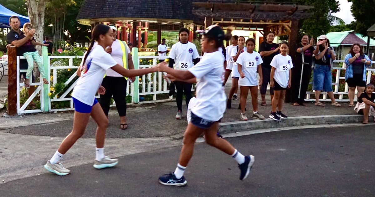 Independence relay attracts 12 teams for 21km run