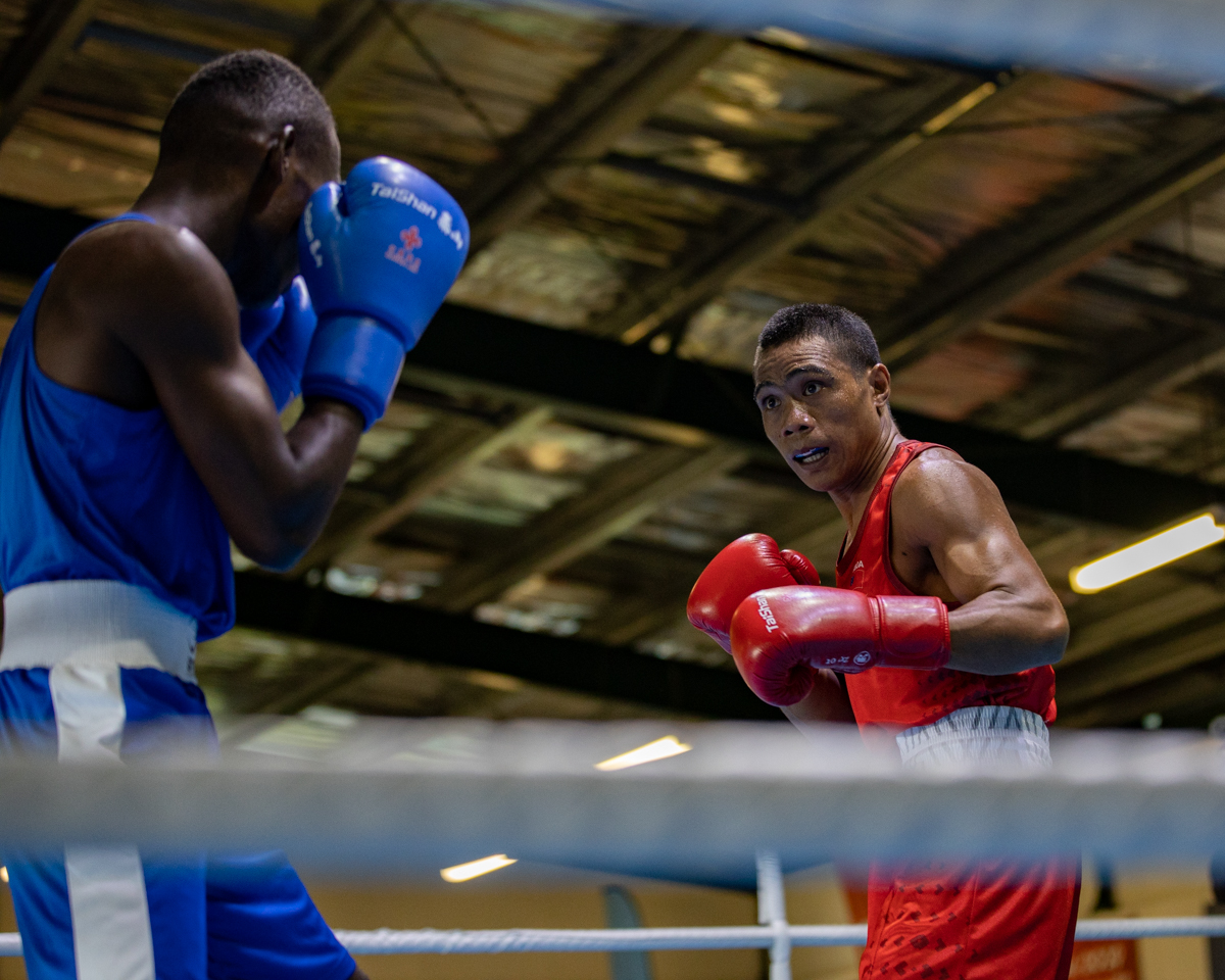 Boxing gold medallist given second chance after theft charge