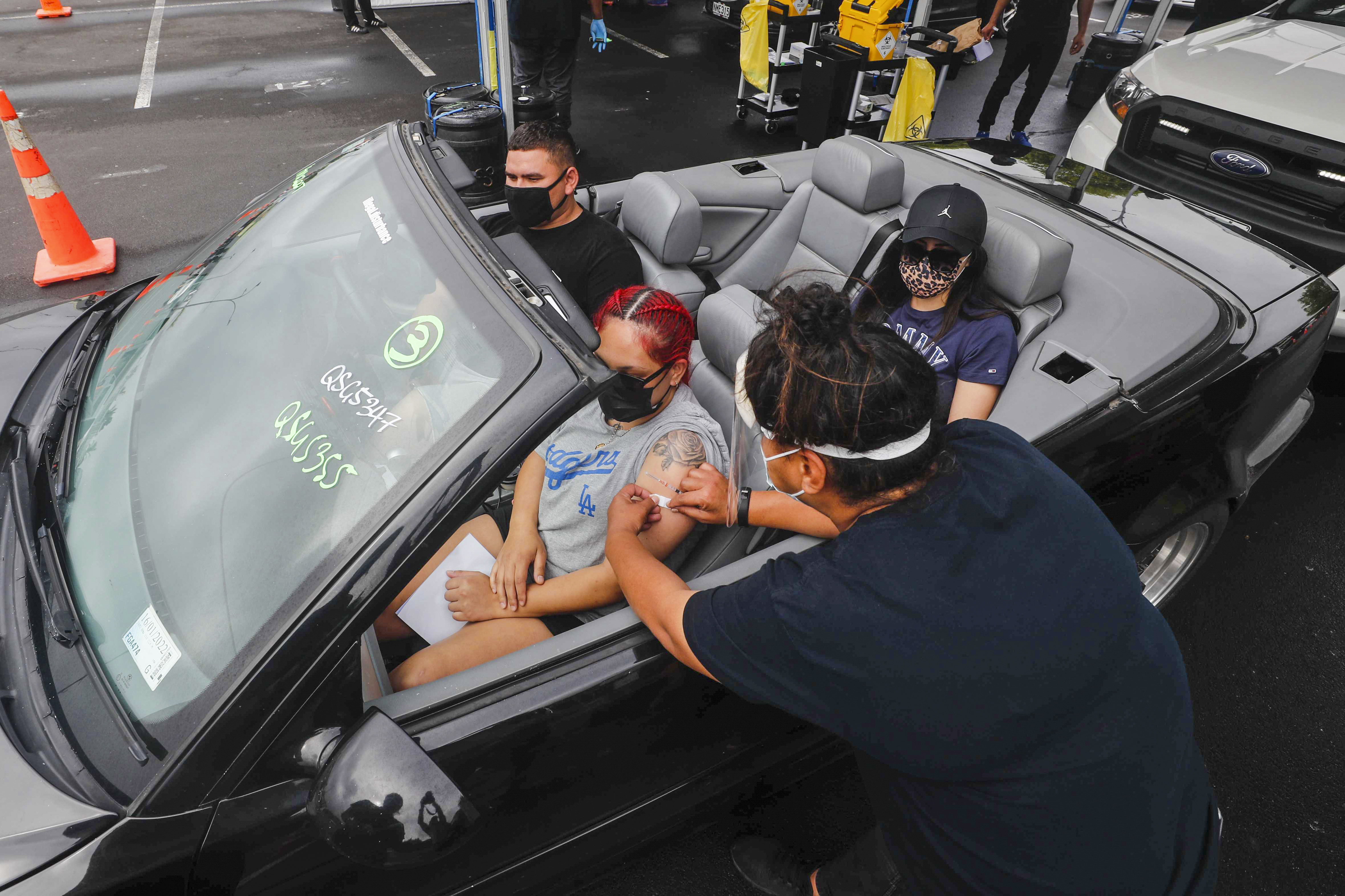 New Zealand expands vaccine mandate to 40% of all workers