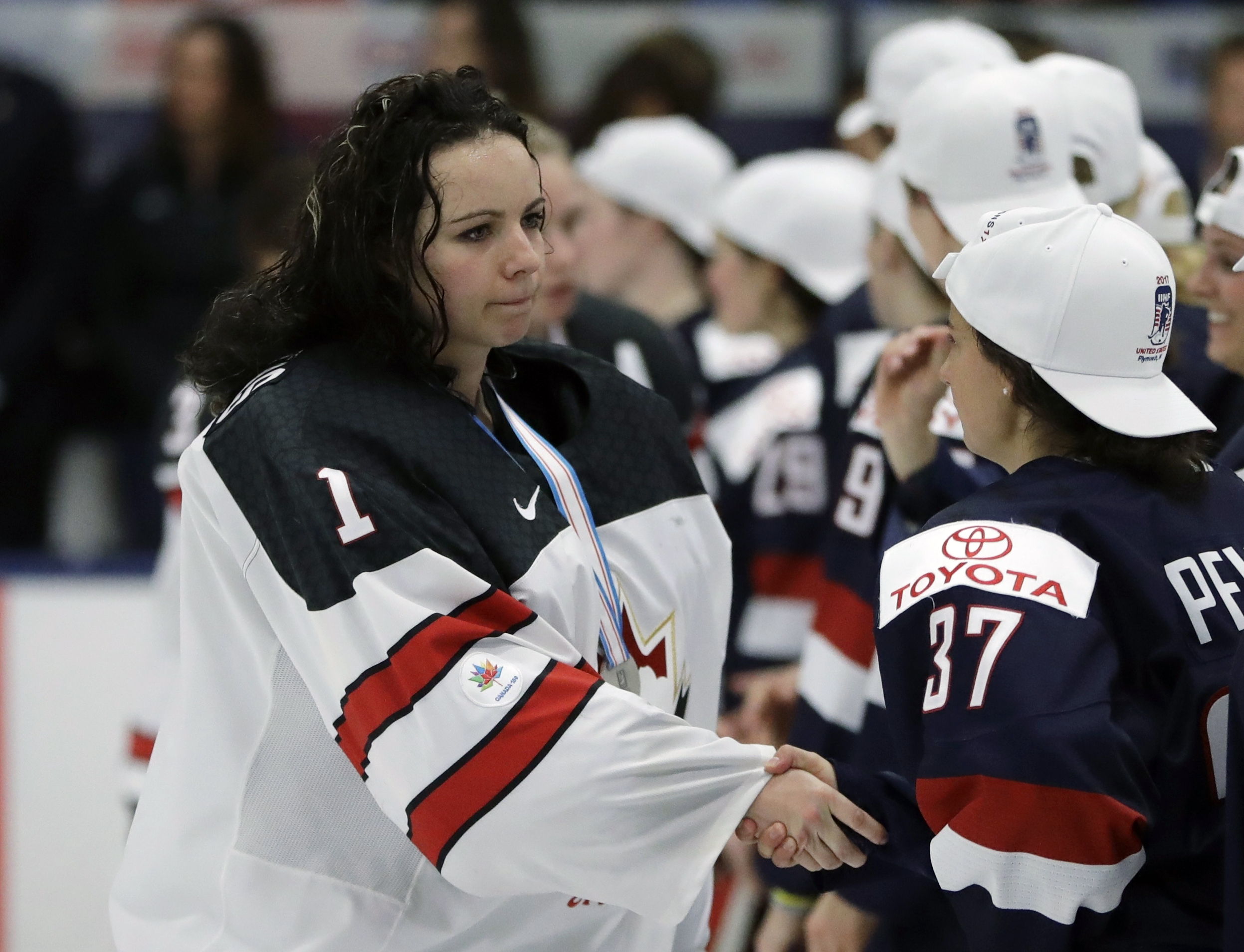 Pegula relinquishes control of NWHL Buffalo team