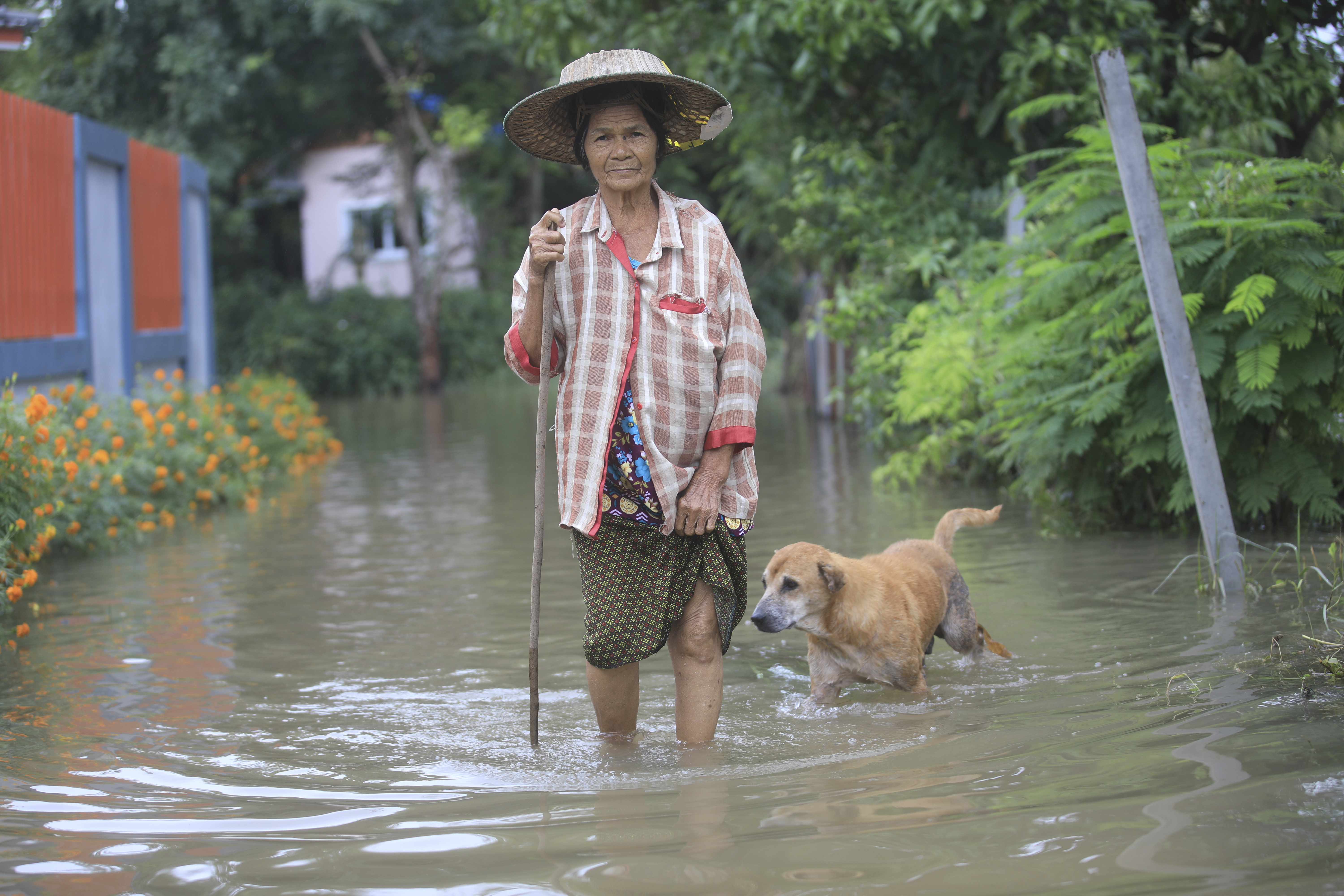 Thailand hit with more flooding amid heavy rains