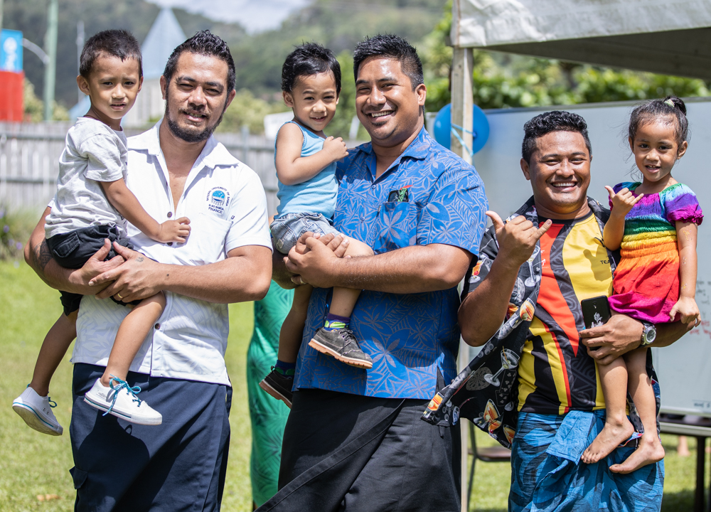 School kids give back to their fathers 