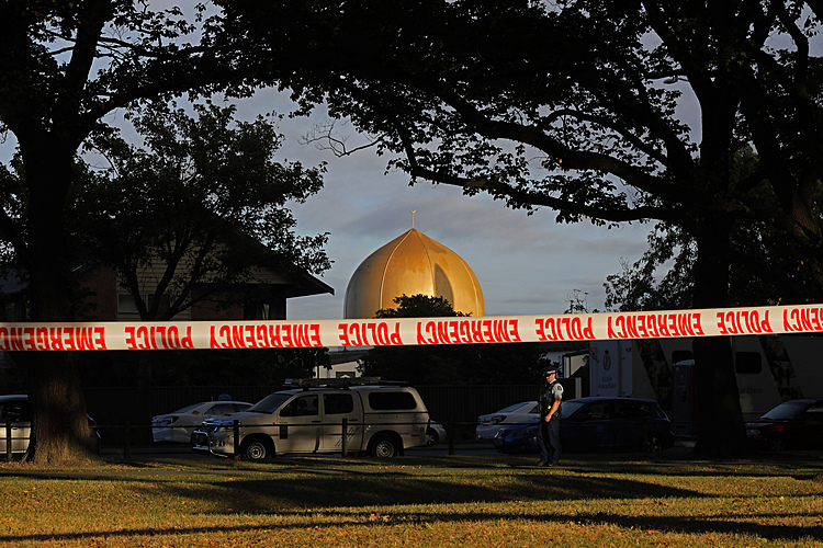 Report shows how New Zealand mosque shooter eluded detection