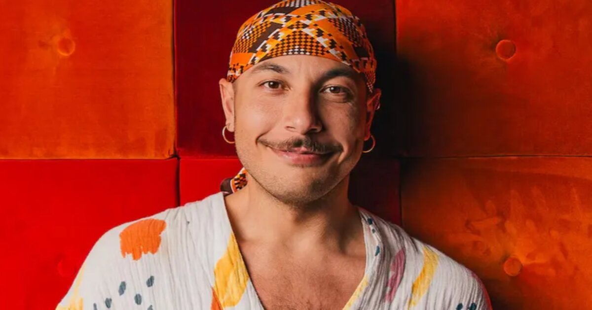 Samoan performer brings humour and tradition into theatre