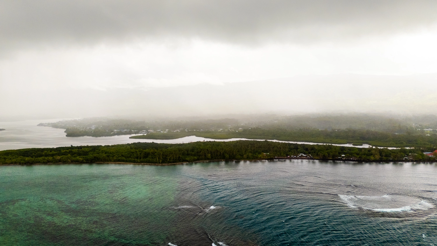 Sinking of Manawanui: Coral reefs damaged