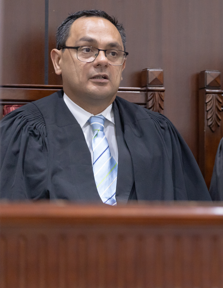 Lawyers told to consider settlement