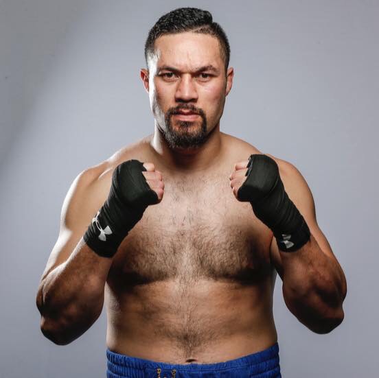Lupesoliai signs with Hearn, to fight Molina June 29