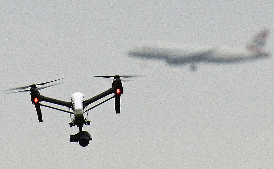 Ben Affleck to fans: I'm still Batman, despite rumors